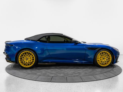 Used 2023 Aston Martin DBS Superleggera Volante RWD image 20