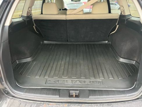 Used 2010 Subaru Outback 2.5i Premium image 15