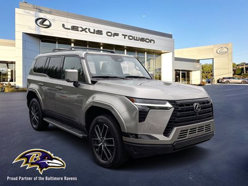 Used 2024 Lexus GX 550 image 1