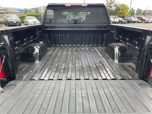 Used 2021 Chevrolet Silverado 1500 LT image 11