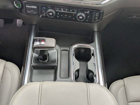 Used 2024 Chevrolet Silverado 1500 LTZ AWD/4WD image 21