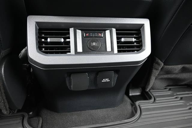 Used 2024 Ford F250 Lariat w/ Lariat Ultimate Package AWD/4WD image 15