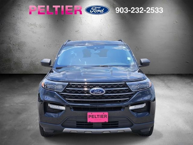 Used 2023 Ford Explorer XLT w/ Equipment Group 202A RWD image 3
