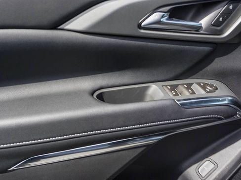 New 2026 Chevrolet Traverse LT FWD image 18
