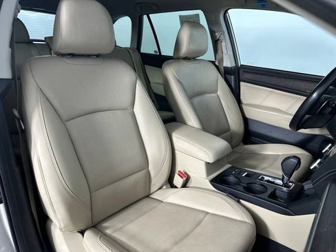Used 2019 Subaru Outback 2.5i Limited AWD/4WD image 26