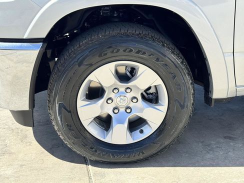 New 2026 RAM 1500 Big Horn AWD/4WD image 8