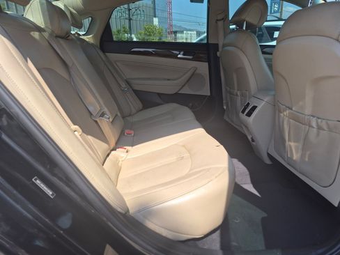 Used 2017 Hyundai Sonata Limited w/ Ultimate Package 04 FWD image 30