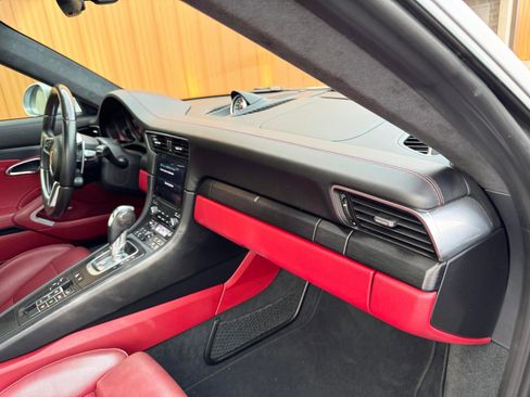 Used 2018 Porsche 911 GT3 RS image 35