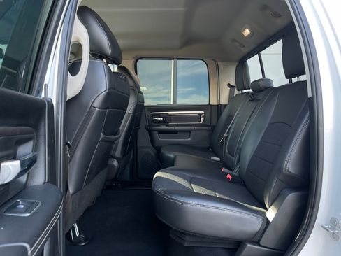 Used 2018 RAM 2500 Big Horn w/ Sport Appearance Group image 29