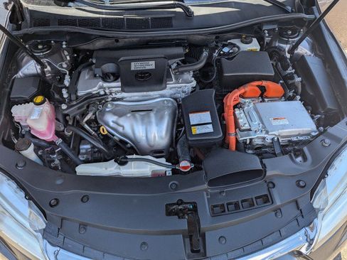 Used 2016 Toyota Camry LE FWD image 29