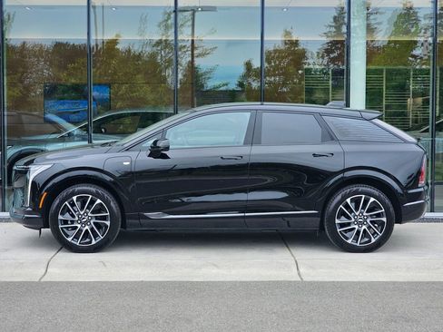 Used 2026 Cadillac Optiq Sport 1 AWD/4WD image 2