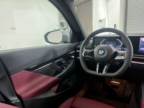 New 2026 BMW 530i xDrive w/ M Sport Package AWD/4WD image 15