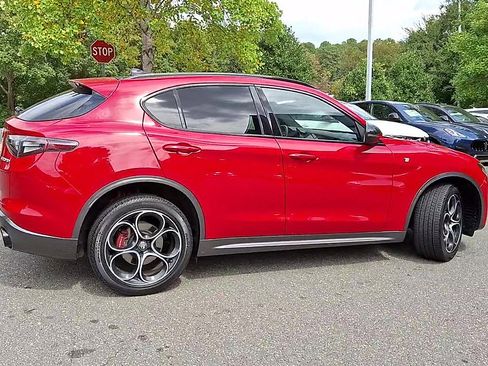 New 2024 Alfa Romeo Stelvio Ti image 8