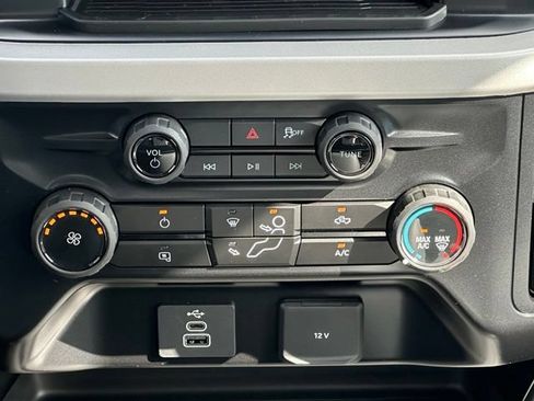 New 2026 Ford F250 XL w/ FX4 Off-Road Package AWD/4WD image 16