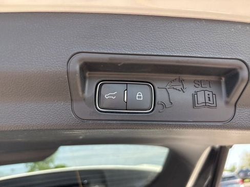 Used 2024 Ford Explorer XLT w/ Equipment Group 202A AWD/4WD image 16