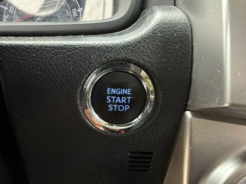 Used 2022 Toyota 4Runner SR5 RWD image 22