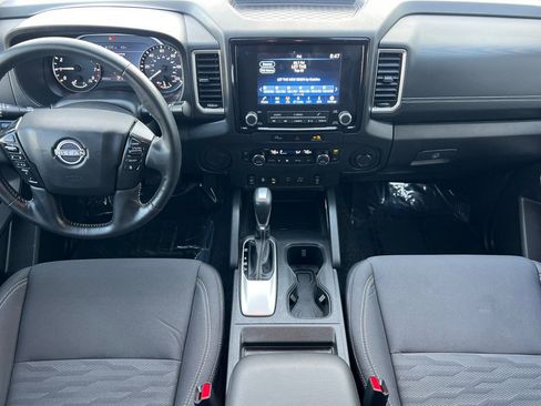 Used 2024 Nissan Frontier SV w/ SV Convenience Package image 13