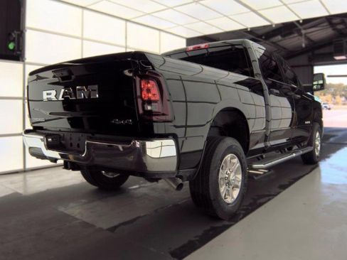 Used 2026 RAM 2500 Big Horn AWD/4WD image 4