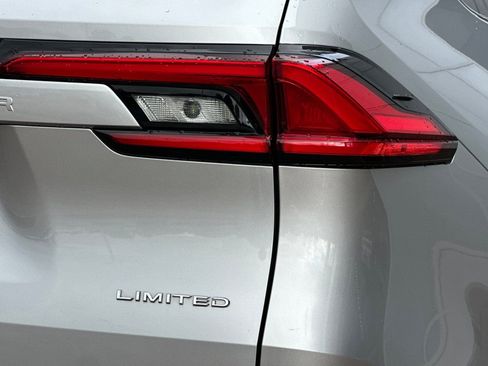 Certified 2024 Toyota Grand Highlander Limited image 37