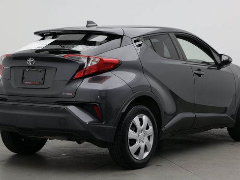 Used 2021 Toyota C-HR LE FWD image 7