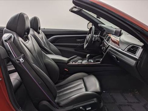 Used 2020 BMW M4 Convertible w/ Competition Package image 35