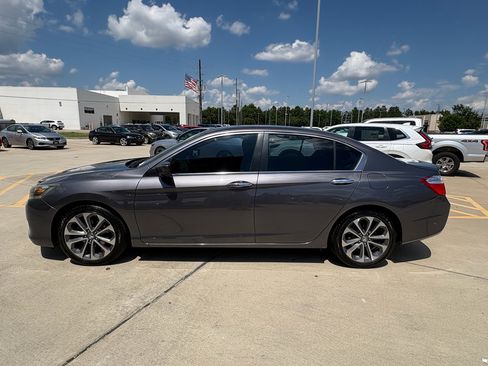 Used 2015 Honda Accord Sport image 5