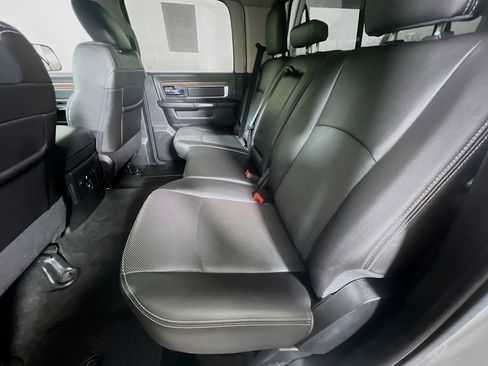 Used 2015 RAM 2500 Laramie w/ Convenience Group AWD/4WD image 20