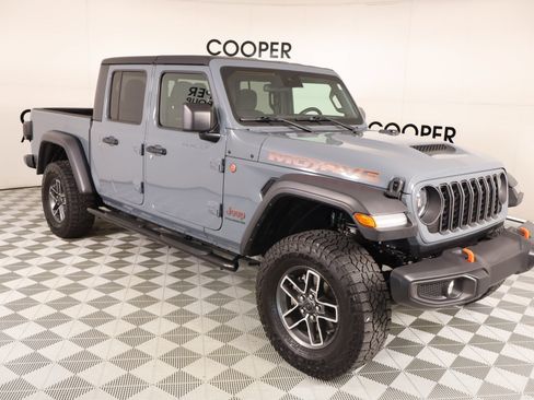 Used 2024 Jeep Gladiator Mojave w/ Safety Group AWD/4WD image 1
