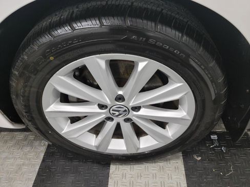 Used 2013 Volkswagen Passat 2.5 SEL Premium image 35