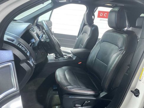 Used 2018 Ford Explorer Sport w/ Equipment Group 401A AWD/4WD image 11