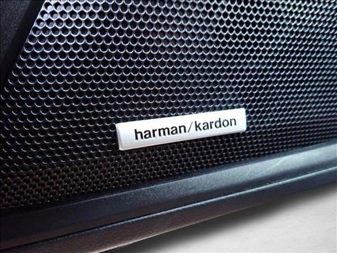 Used 2025 Subaru Outback Onyx Edition image 16