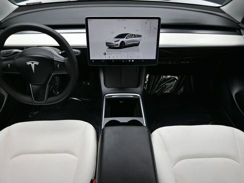 Used 2022 Tesla Model 3 Standard Range RWD image 14