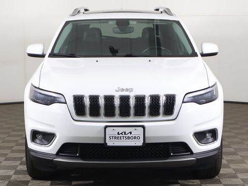 Used 2019 Jeep Cherokee Limited AWD/4WD image 11