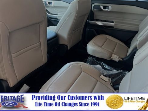 New 2024 Ford Explorer XLT w/ Equipment Group 202A image 9