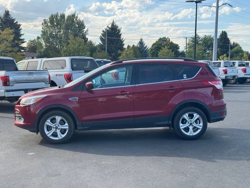 Used 2015 Ford Escape SE w/ Equipment Group 201A AWD/4WD image 4