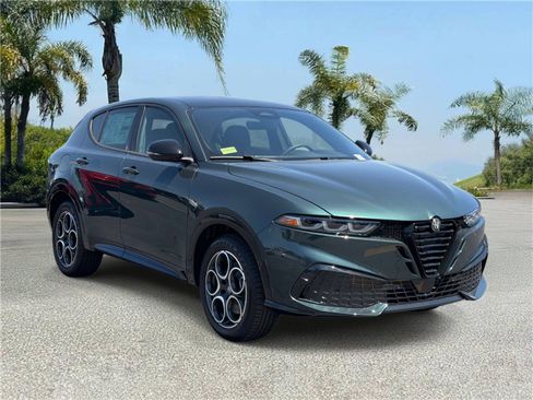 New 2026 Alfa Romeo Tonale image 3