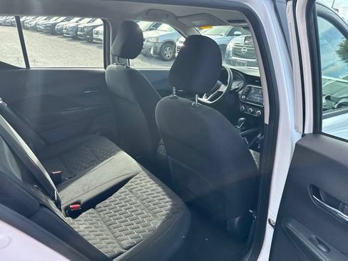 Used 2023 Nissan Kicks SV FWD image 16