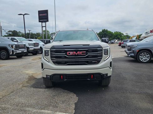 New 2026 GMC Sierra 1500 AT4 AWD/4WD image 10