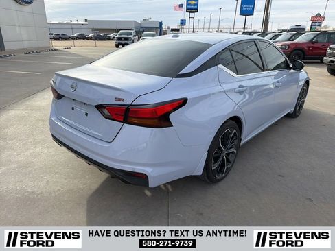 Used 2024 Nissan Altima 2.5 SR w/ SR Premium Package image 4