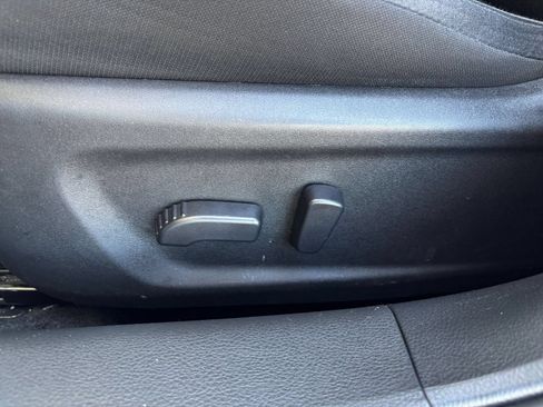 Used 2025 Nissan Altima 2.5 SV FWD image 22
