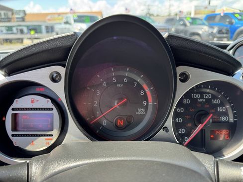 Used 2011 Nissan 370Z Coupe w/ Sport Pkg RWD image 16