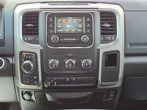 Used 2020 RAM 1500 Classic SLT AWD/4WD image 33