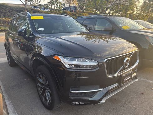 Used 2019 Volvo XC90 T5 Momentum w/ Advanced Package AWD/4WD image 1
