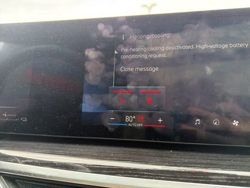 Used 2026 BMW X5 xDrive50e w/ Executive Package image 33