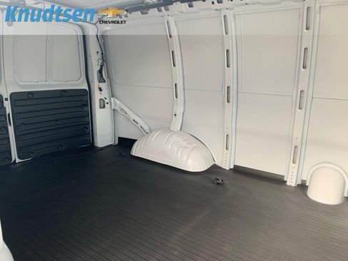 New 2025 Chevrolet Express 2500 w/ Driver Convenience Package image 17