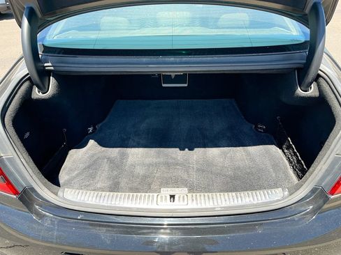 Used 2020 Genesis G90 3.3T Premium RWD image 27