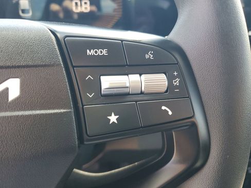 Used 2025 Kia K4 FWD image 19