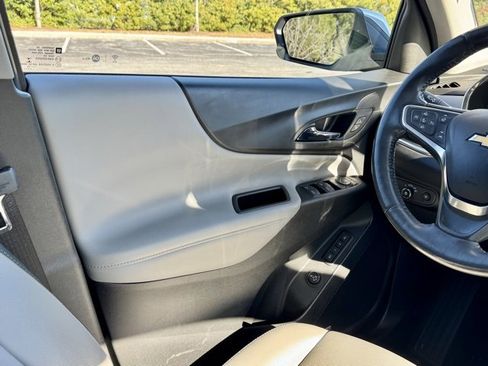 Used 2018 Chevrolet Equinox Premier image 21