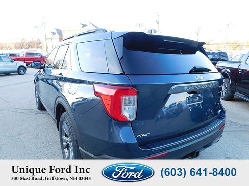 Used 2022 Ford Explorer XLT w/ Equipment Group 202A image 6