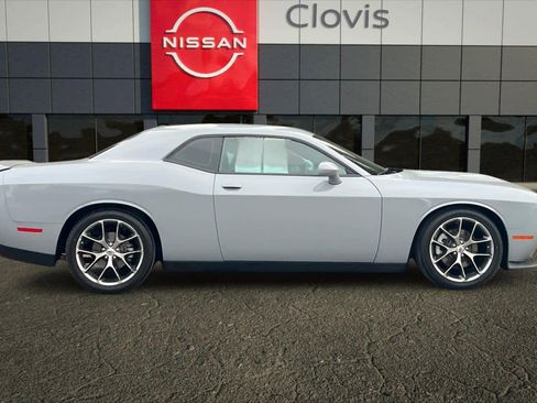 Used 2022 Dodge Challenger GT image 9